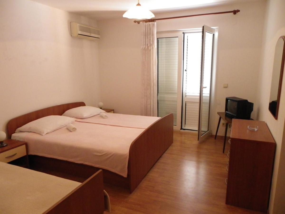B&B Maestral Rab Раб Экстерьер фото